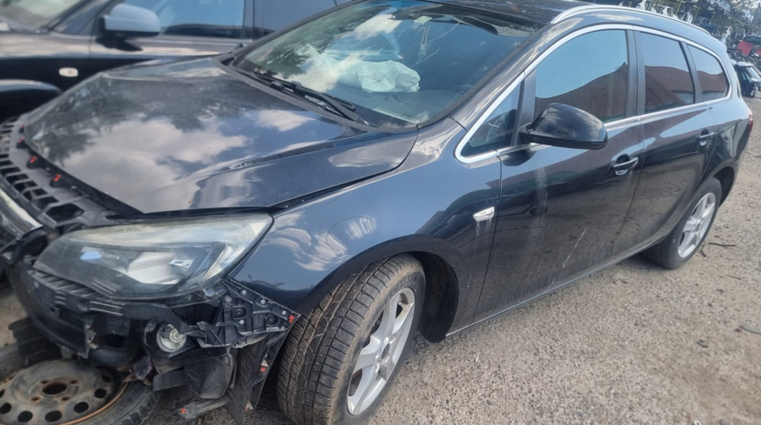 Broasca Stânga spate Opel Astra J [2009 - 2012] 1.7 cdti A17DTR