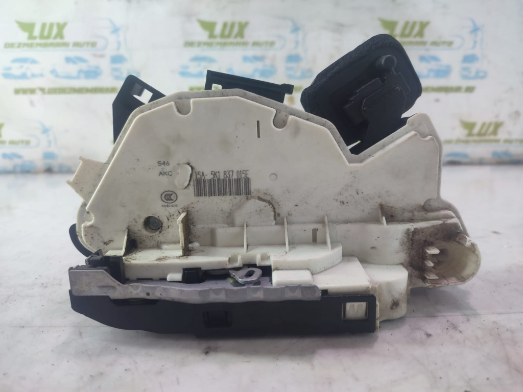 Broasca stanga fata 5K1837015E Volkswagen VW Golf 7 [2012 - 2017]