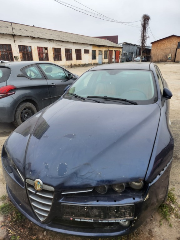 Broasca usa dreapta fata Alfa Romeo 159 2006 combi 2.4 TDM