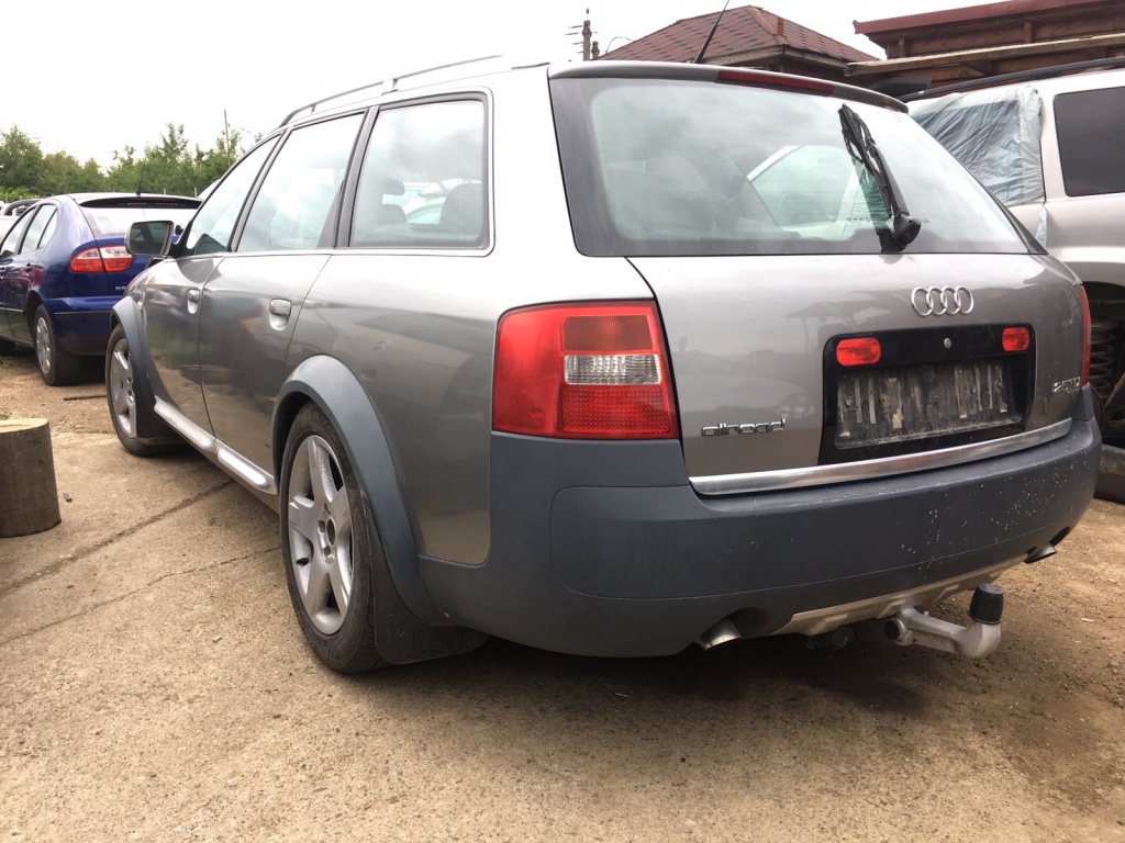 Broasca usa dreapta fata Audi A6 Allroad 2003 Combi 2.5