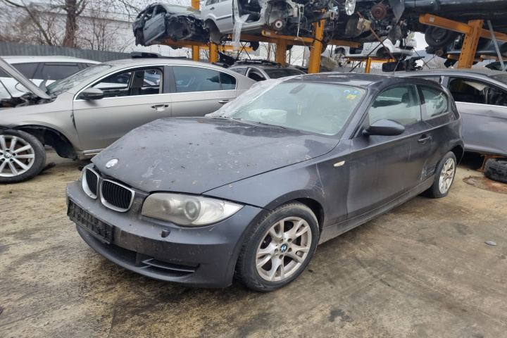 Broasca usa dreapta fata BMW E81 2008 hatchback 2.0 diesel