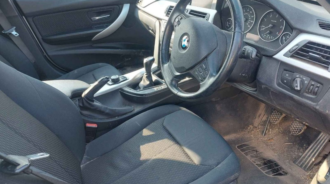 Broasca usa dreapta fata BMW F30 2012 SEDAN 2.0