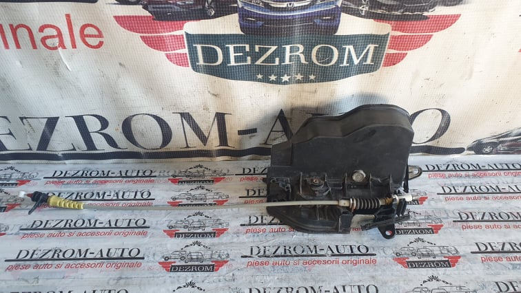 Broasca usa dreapta fata BMW Seria 1 E87 cod piesa : 7202146