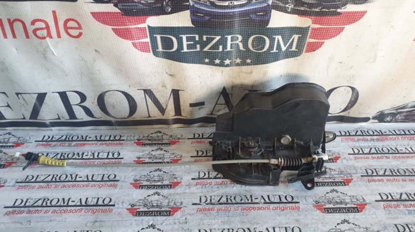 Broasca usa dreapta fata BMW Seria 3 F80 M3 cod piesa : 7202146