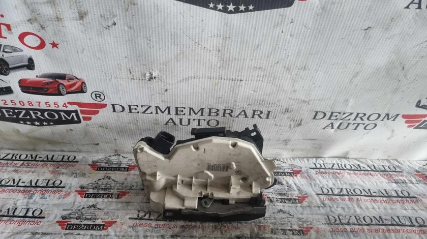 Broasca usa dreapta spate 5N0839016G VW Amarok 3.0 TDI 4motion 258 cai