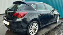 Broasca usa dreapta spate Opel Astra J 2011 Hatchb...