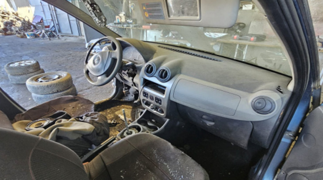 Broasca usa fata dreapta Dacia Logan [facelift] [2007 - 2012] Sedan 1.4 MT (75 hp)