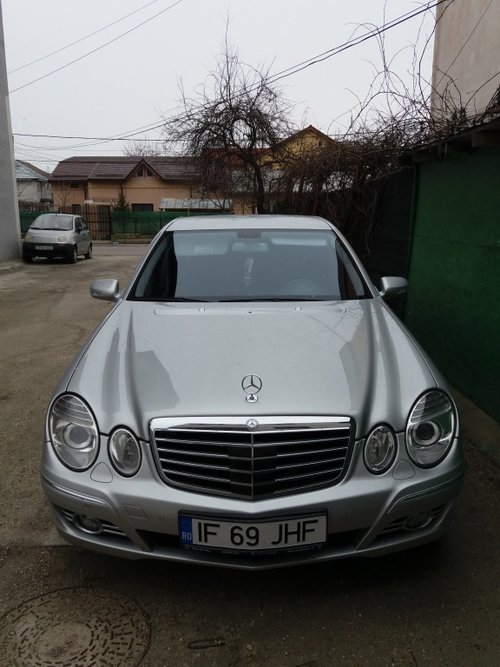 Broasca usa stanga fata Mercedes E-CLASS W211 2007 berlina 3.0