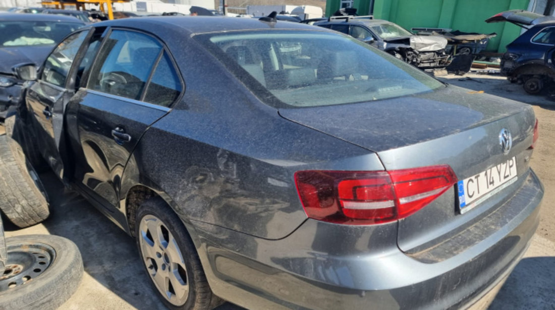 Broasca usa stanga fata Volkswagen Jetta 2018 Berlina 1.4 tsi CZTA