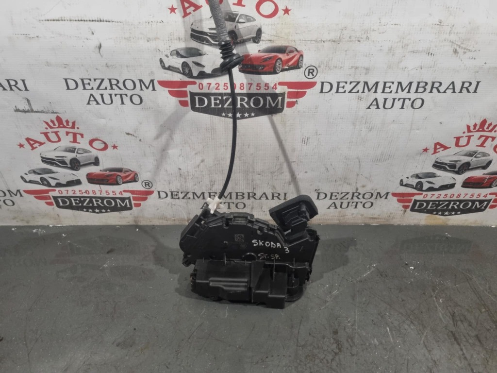 Broasca usa stanga spate 5TA839015E Skoda Kamiq