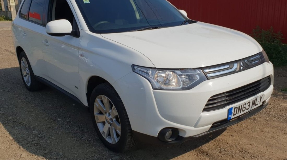 Broasca usa stanga spate Mitsubishi Outlander 2013 3 mk3 4n14 2.2 di-d