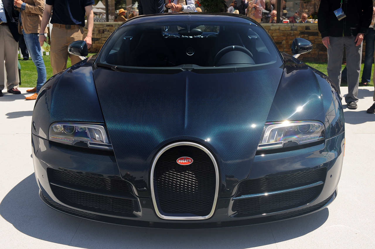 Данное авто. Бугатти Вейрон карбон. 2010 Bugatti Veyron SS. Bugatti Veyron Blue Carbon. Bugatti Veyron 16.4 super Sport синий.