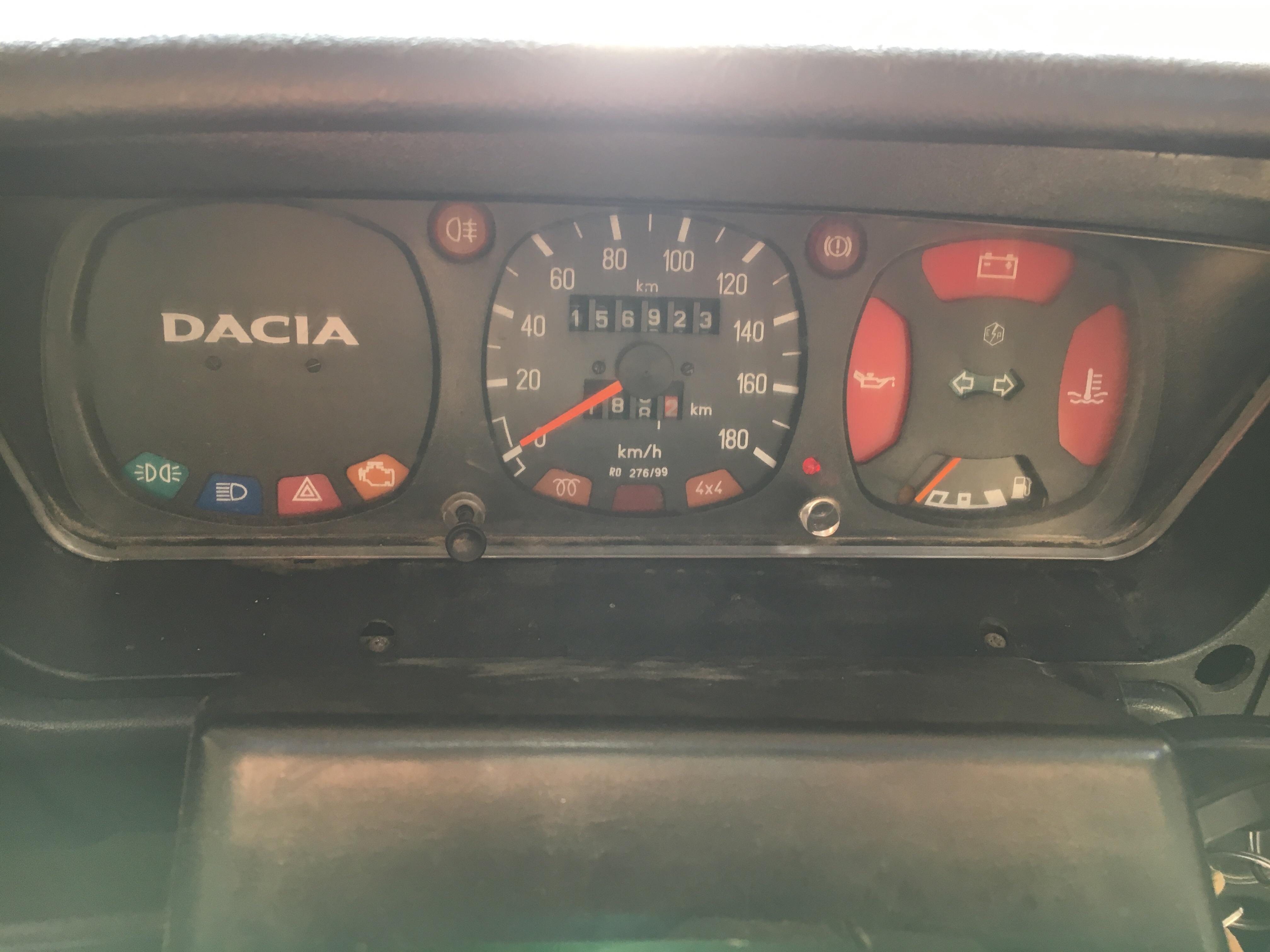 Buna ziua! Dețin o Dacia papuc 1.9 diesel si nu mi se mai aprinde nici o  lumina in bord, care este cauza? #113424 - 4Tuning Help