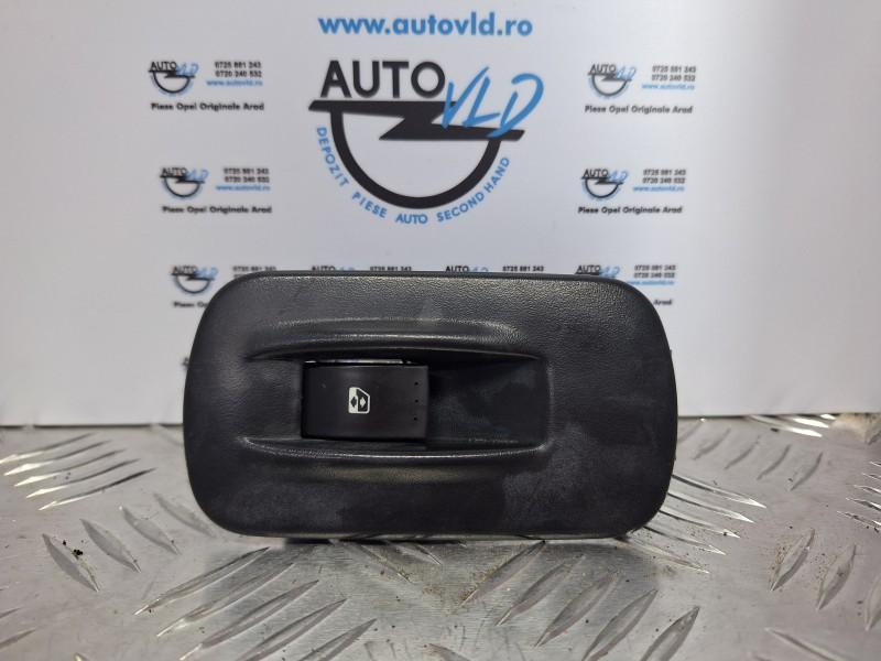 Buton comanda geam electric dreapta fata Opel Vivaro 2001-2006 8200011870