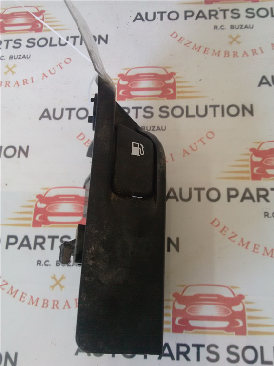 Buton deschidere clapeta rezervor TOYOTA PRIUS 1.8 HYBRID an fabr. 2011