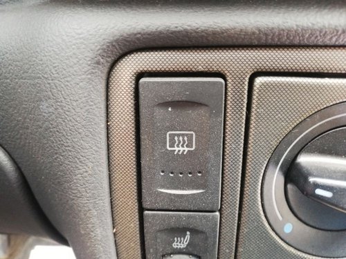 Buton dezaburire luneta Vw Passat B5.5 An 2001 2002 2003 2004 2005