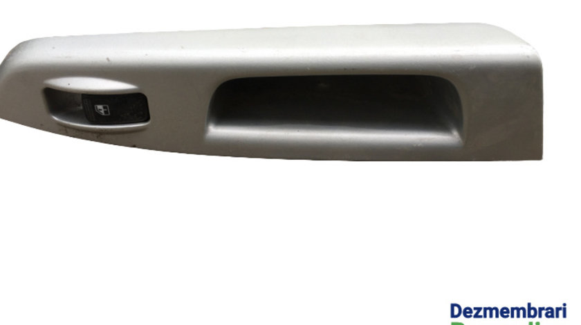 Buton geam usa stanga spate cu maner inchidere Cod: 93580-1C010 Hyundai Getz [2002 - 2005] Hatchback 5-usi 1.1 MT (62 hp)