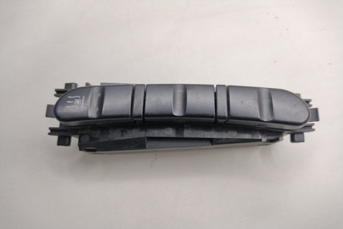 Buton incalzire scaune 2038219458 / 3307090100 / 10857712001 Mercedes-Benz C-Class W203 [2000 - 2004...