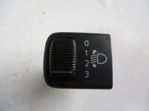 BUTON REGLAJ FARURI COD 5471073 SAAB 9-3 FAB. 1998 – 2003 ⭐⭐⭐⭐⭐