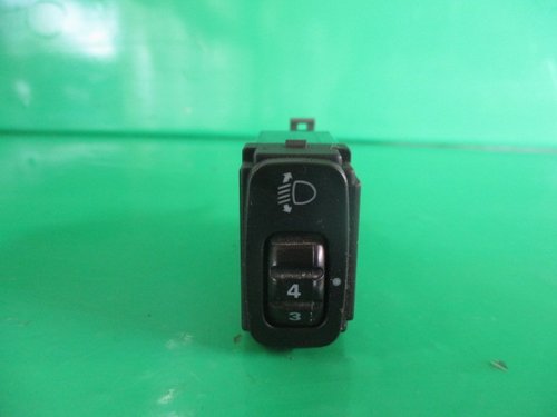 BUTON REGLAJ LUMINI MITSUBISHI PAJERO PININ FAB. 1999 – 2007 ⭐⭐⭐⭐⭐