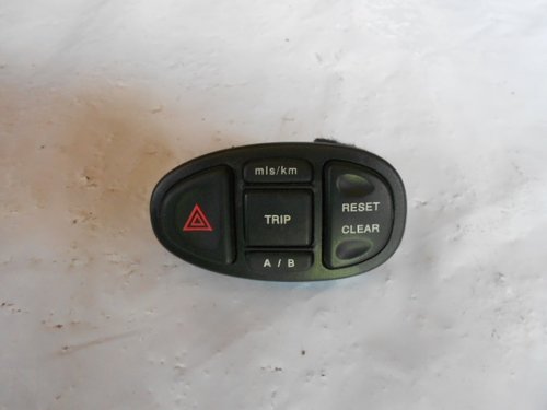 BUTON RESET / CLEAR / TRIP / AVARIE JAGUAR S-TYPE FAB. 1999 - 2007 ⭐⭐⭐⭐⭐