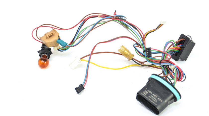 Cablu Conector Far Skoda OCTAVIA 3 (5E) 2012 - Prezent 1304492426, 1304487040, 1304488107, 4G0972420, 1300636345