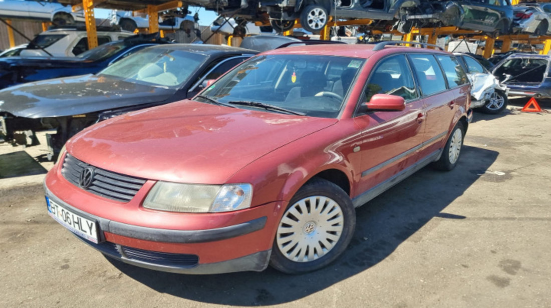 Cadru motor Volkswagen Passat B5 1999 avant 1.6 benzina AHL