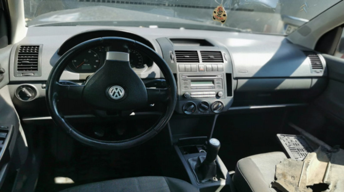 Cadru motor Volkswagen VW Polo 4 9N [facelift] [2005 - 2009] 1.2 benzina BBM