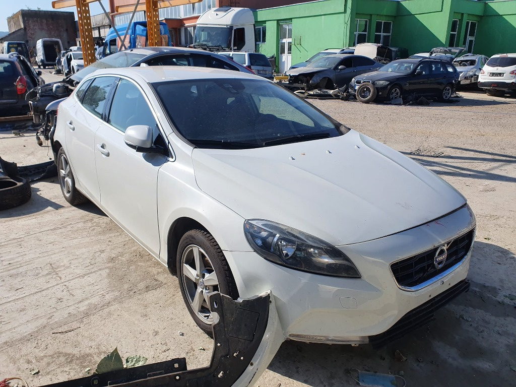 Cadru motor Volvo V40 2012 hatchback 1.6 d D2