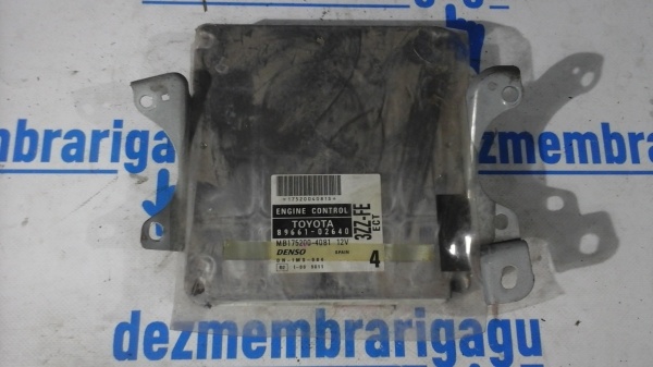 Calculator motor ecm ecu Toyota Corolla E12 (2002-)