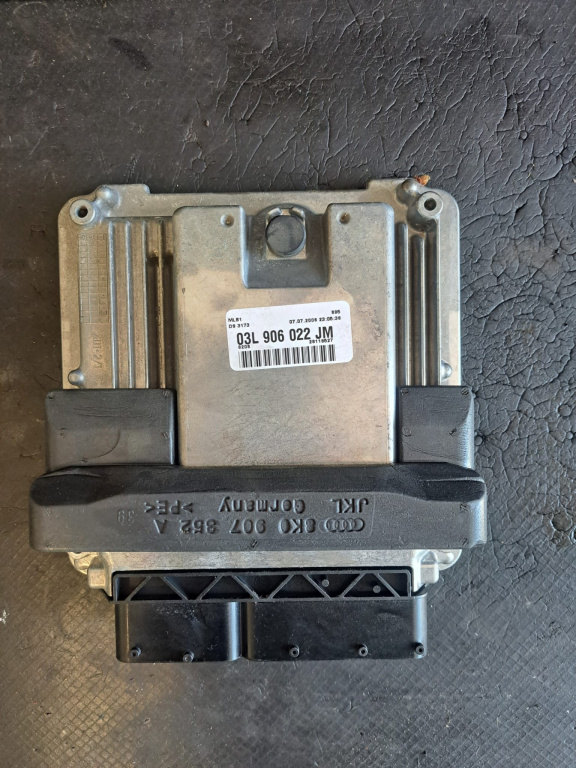 Calculator motor ECU Audi A4 8k 2.0 tdi CAH CAHA - COD 03L906022JM