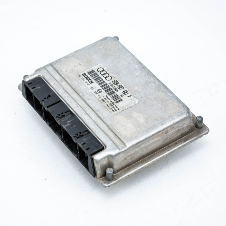 Calculator Motor / ECU Audi A4 B5 (8D) 1994 - 2001 8D0907401P, 0281010158