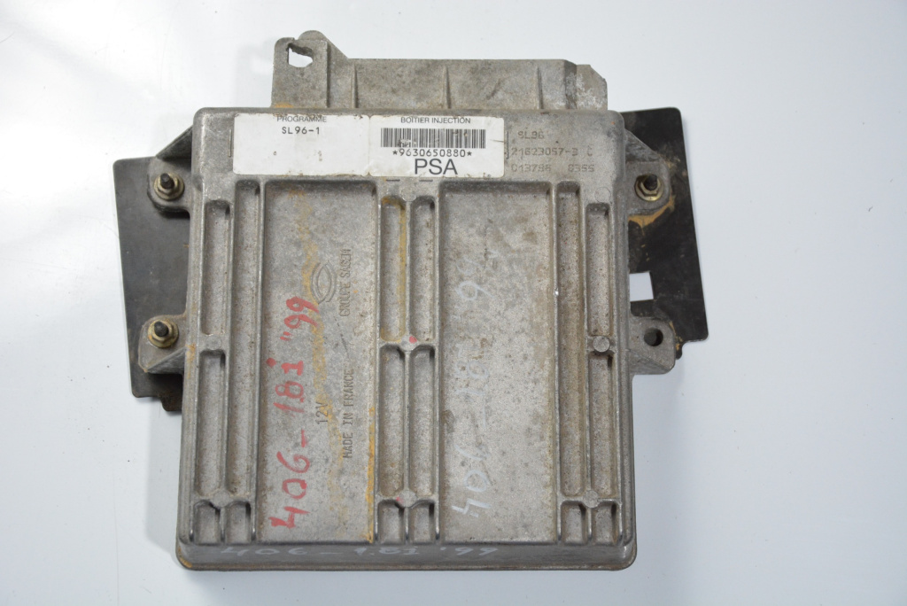 Calculator Motor / ECU Peugeot 406 1995 - 2004 9630650880