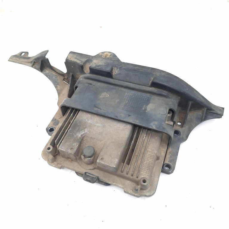 Calculator Motor / ECU Skoda OCTAVIA 2 (1Z) 2004 - 2013 Benzina 13301661, 329510614