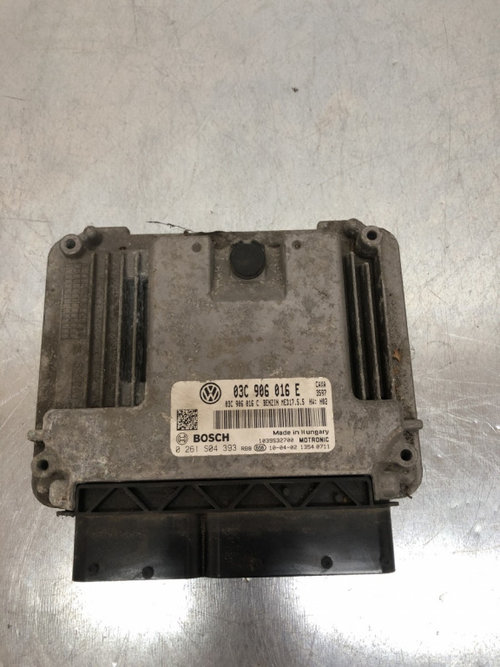 Calculator motor ecu Skoda Octavia Facelift 1.4 TSI sedan 2010 (03C906016E)