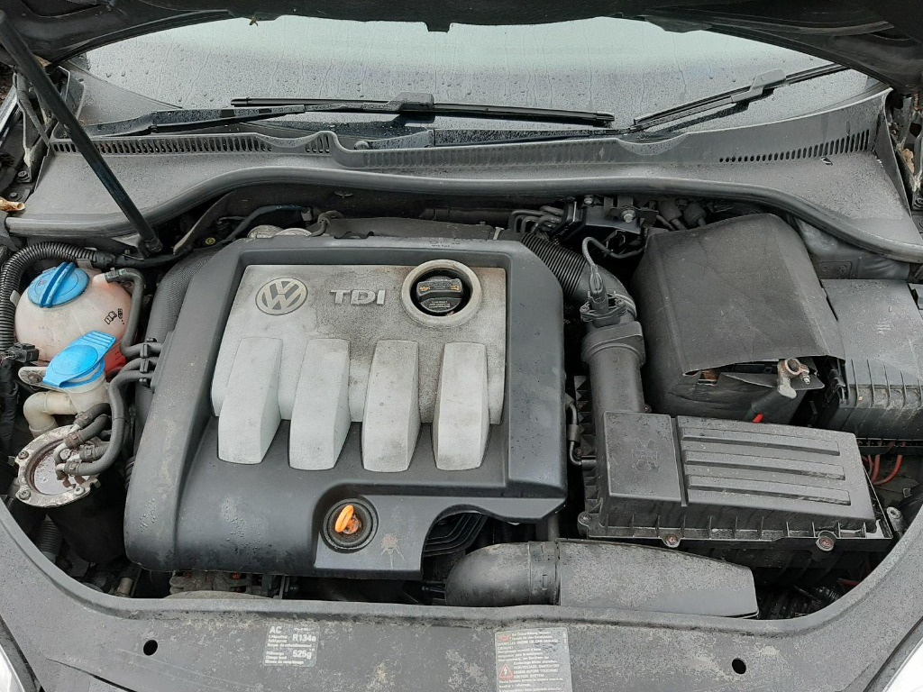 Calculator motor ECU Volkswagen Golf 5 2008 Hatchback 1.9 TDI #63895838