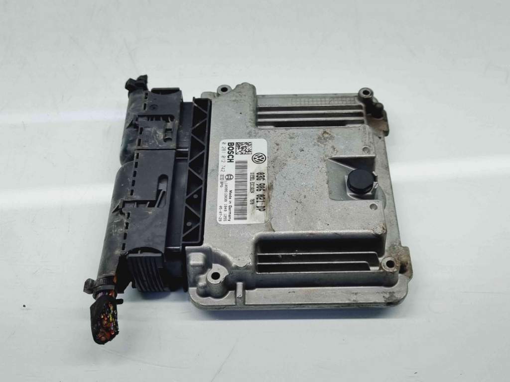 Calculator motor ECU Volkswagen Passat B6 Variant (3C5) [Fabr 2005-2010] 03G906021DP 0281012742 1.9 TDI BKC 77KW / 105CP