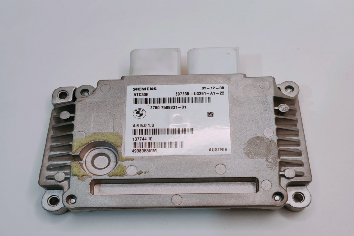 Calculator Motor Siemens ECU 27607589831 01 S07238 U3291A122 / S97238 BMW Seria 3 E90 [2004 - 2010]