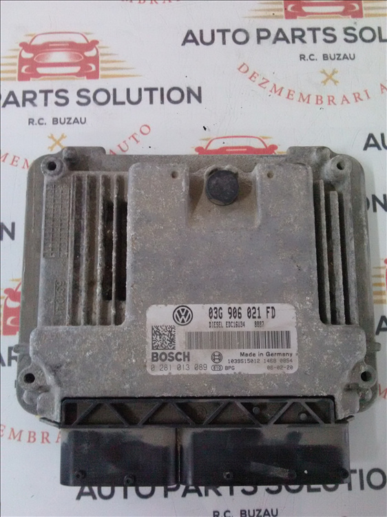 Calculator motor VW GOLF 5 1.9 TDI an fabr. 2009