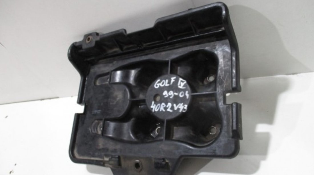 Capac baterie VW Golf 4 1.6 / 1.4 16V an 1999-2004 cod 1J0915333A #52592285