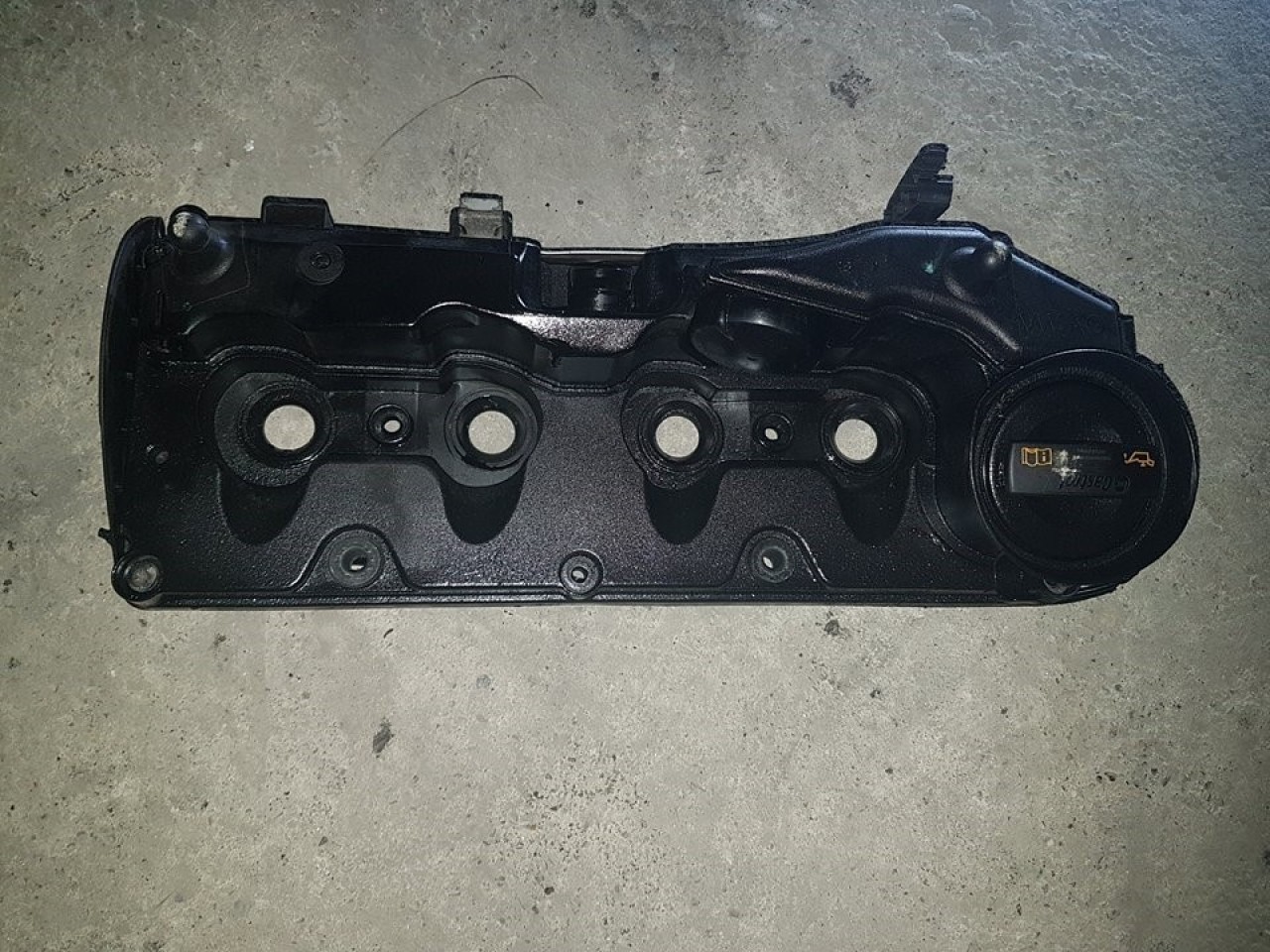 Capac culbutori 03l103469c audi a1 1.6 tdi cayb 90 cai