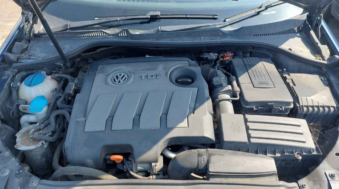 Capac culbutori Volkswagen Golf 6 2010 VARIANT 1.6 TDI CAYC
