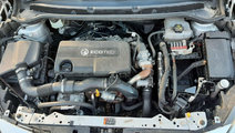 Capac motor protectie Opel Astra J 2011 BREAK 1.7 ...