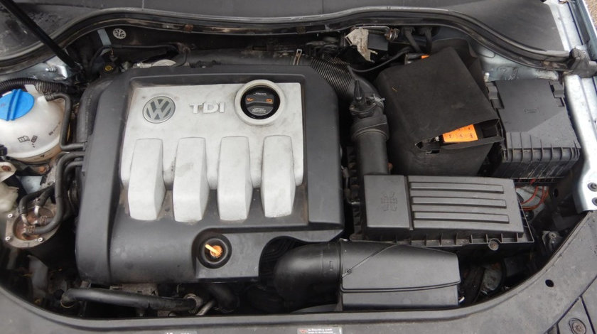 Capac motor protectie Volkswagen Passat B6 2008 Sedan 1.9 TDi