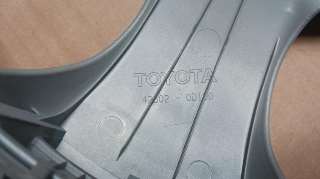 Capace roti Toyota Yaris (1999-2005) 426020d100