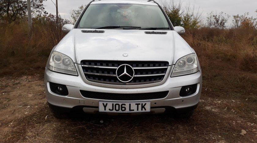 Capota portbagaj spate Mercedes M-CLASS W164 2007 SUV 3.0