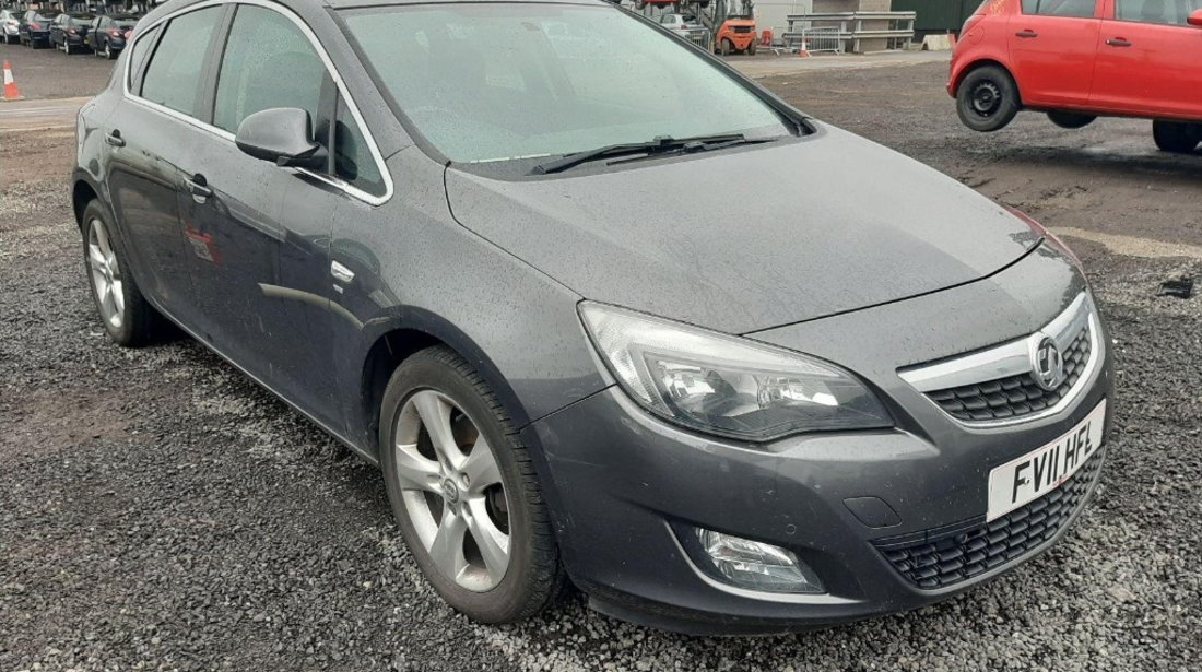Carcasa filtru aer Opel Astra J 2011 Hatchback 2.0 CDTI