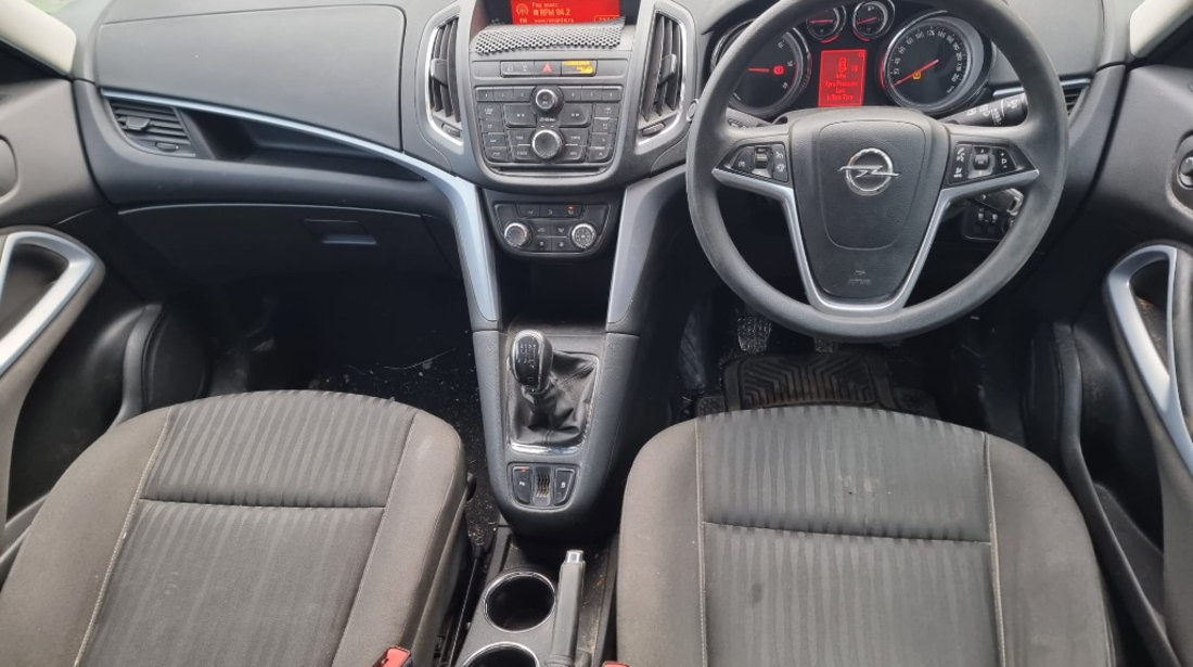 Carcasa filtru motorina Opel Zafira C 2015 monovolum 2.0 cdti