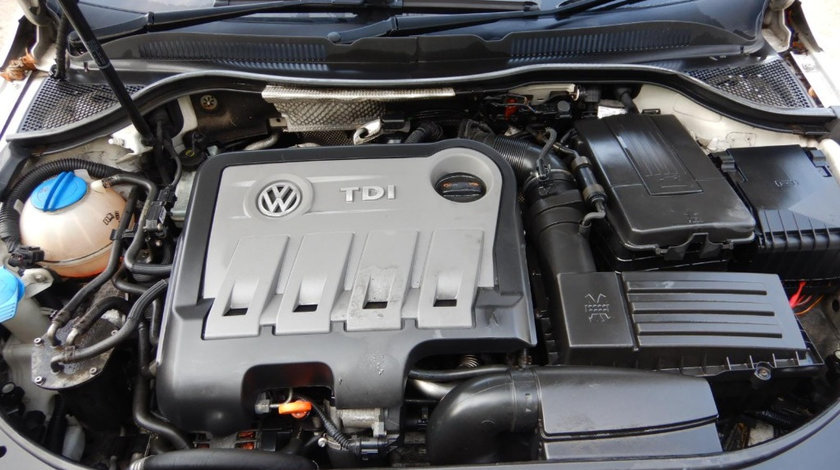Carcasa filtru motorina VW Passat CC de vânzare.