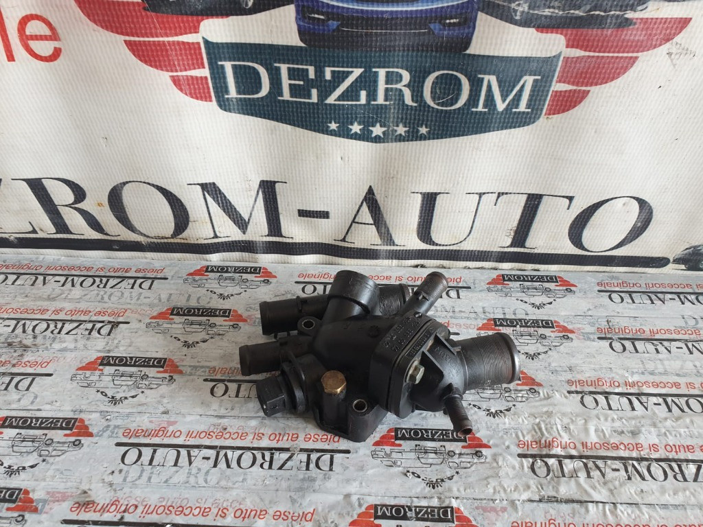 Carcasa termostat RENAULT Megane I 1.4 16V 95 CP cod piesa:8200065394